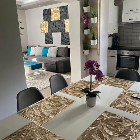 Gabrielle2 apartman Debrecen Extérieur photo