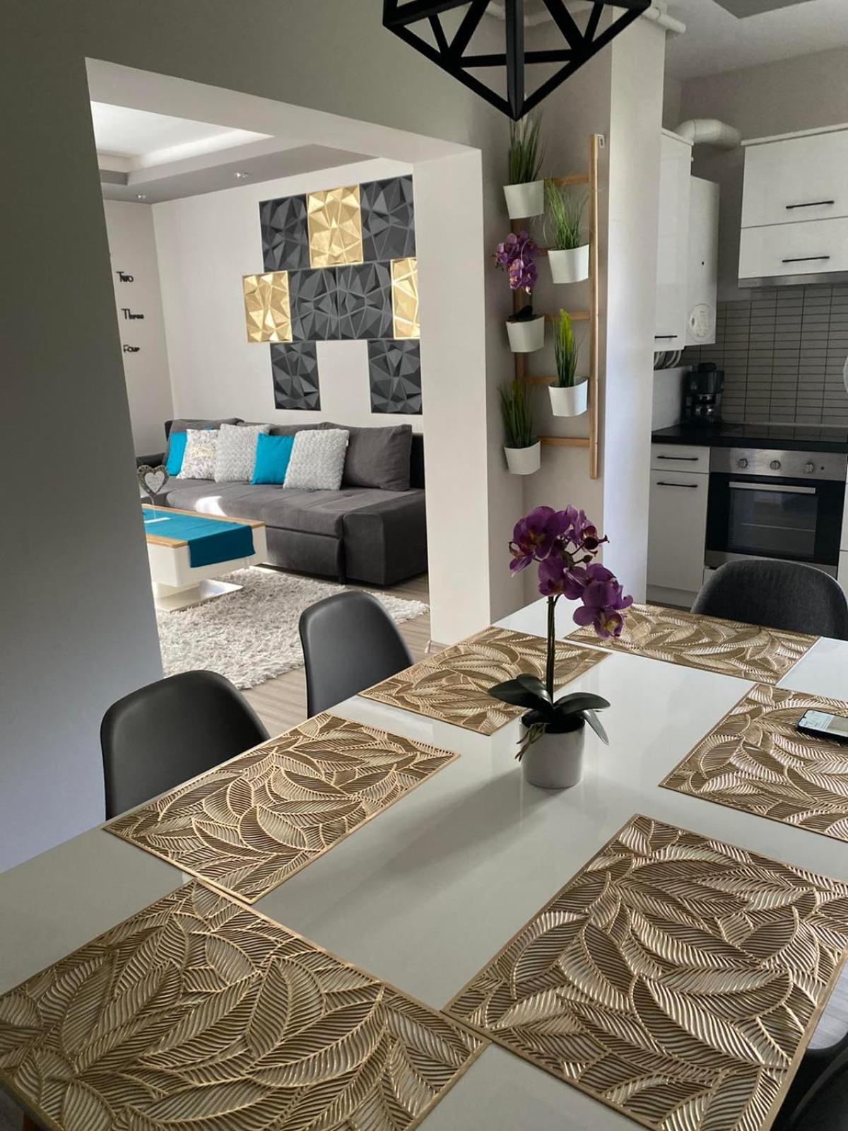Gabrielle2 apartman Debrecen Extérieur photo